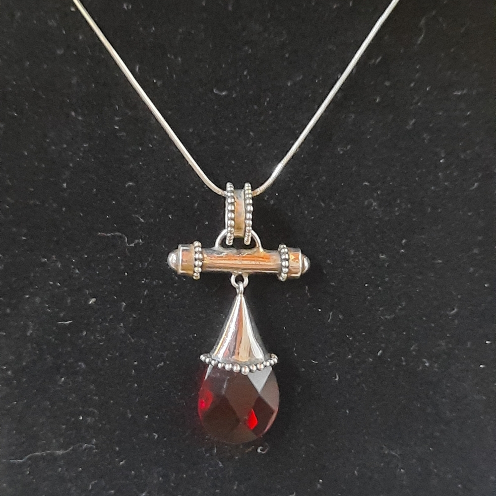 Vintage Sterling Silver Faceted Red Stone Necklace